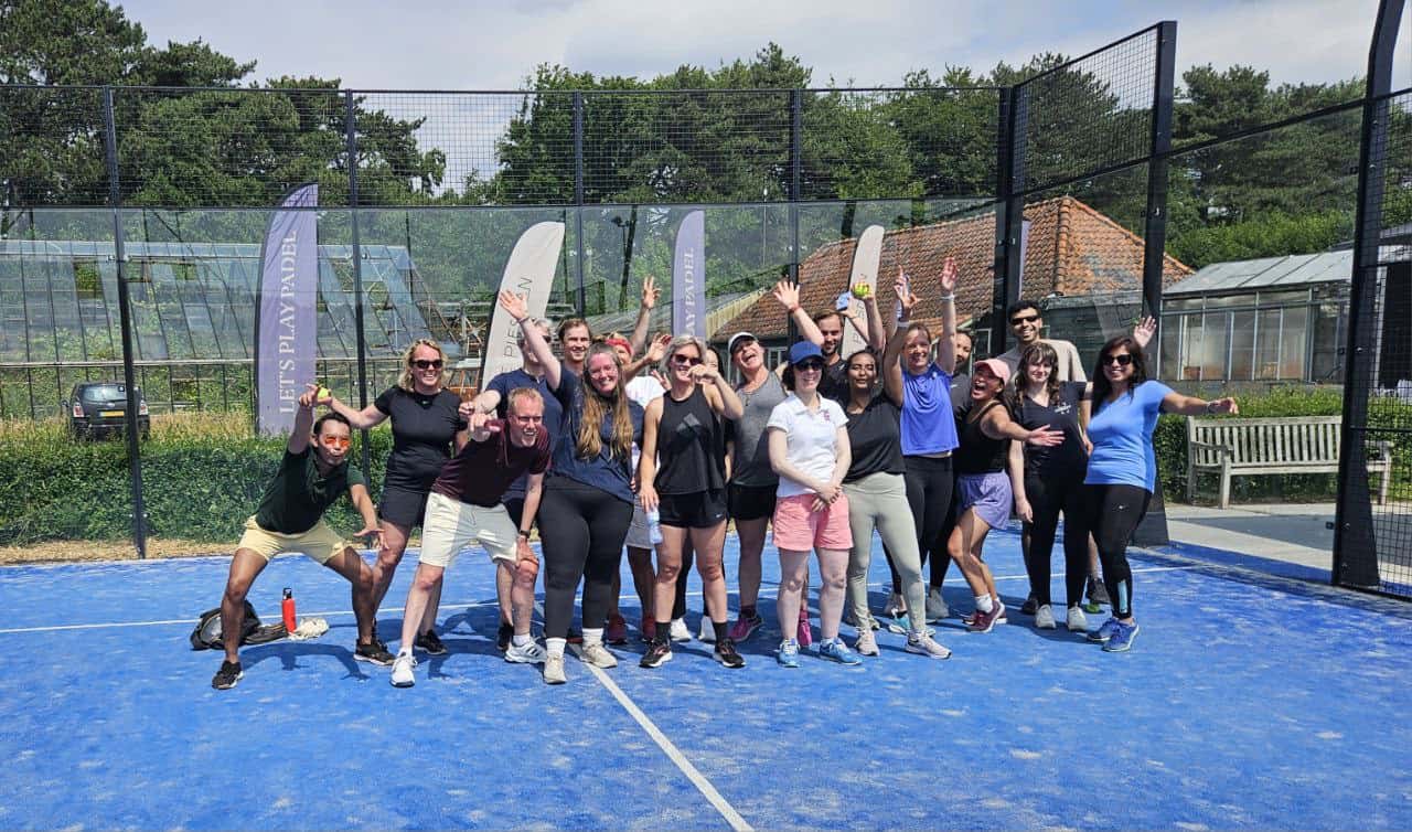 NXT Level Padelacademy team tijdens een training op de padelbaan in Nederland.